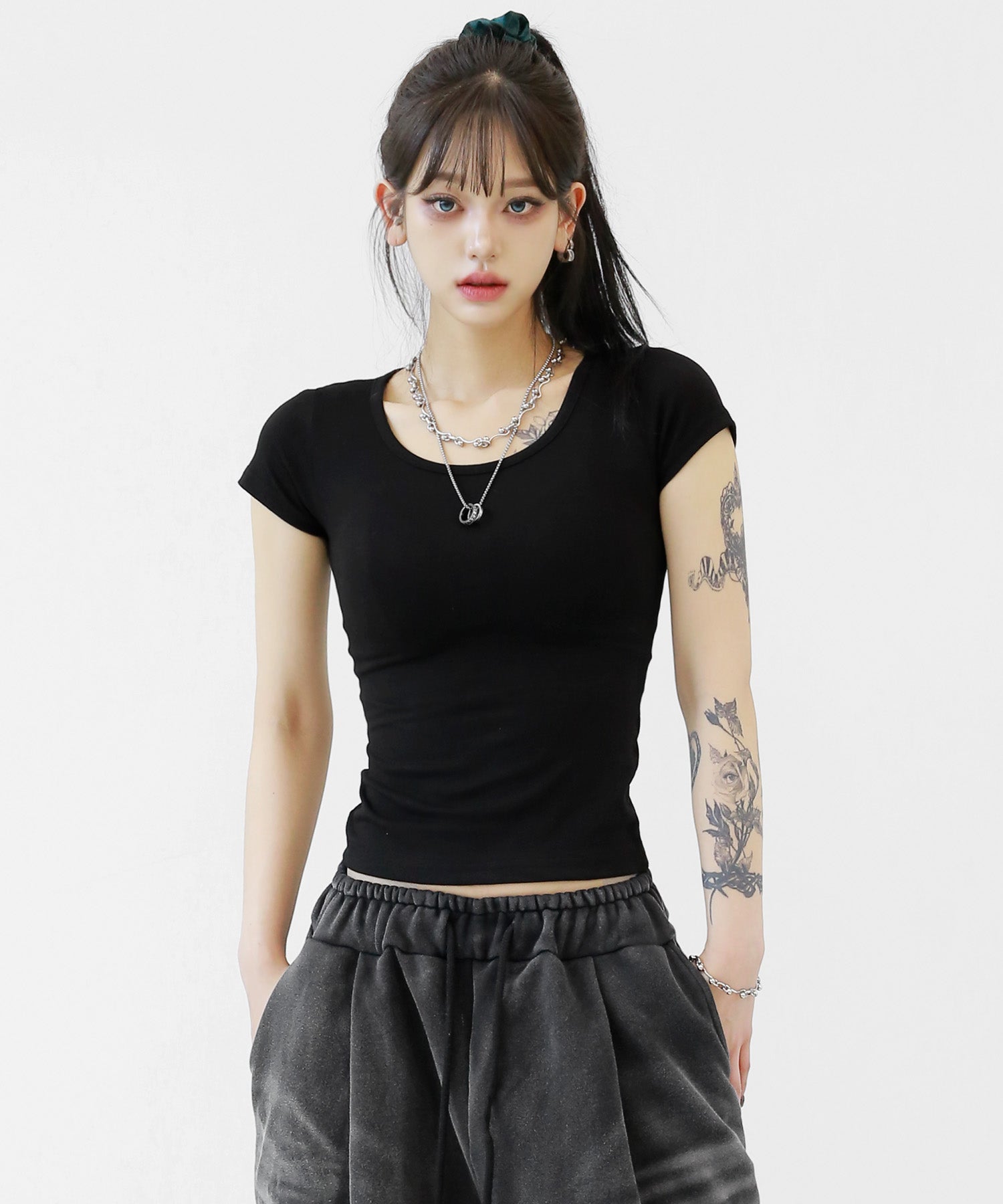 Essential Slim Fit Cropped Tee