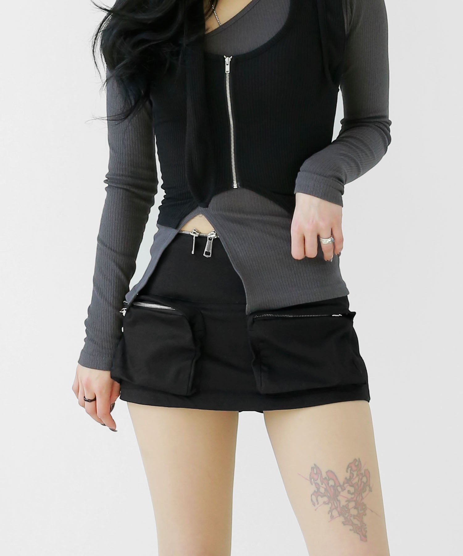 Low-Rise Zip Detail Mini Skirt