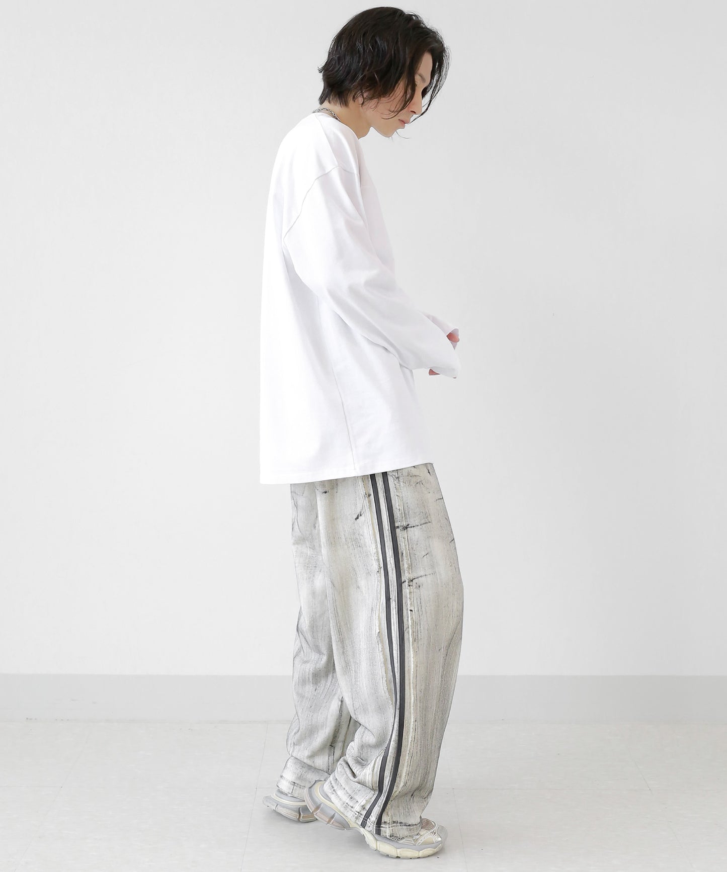minsobi Dirty Vintage Wide Sweatpants with Side Stripes
