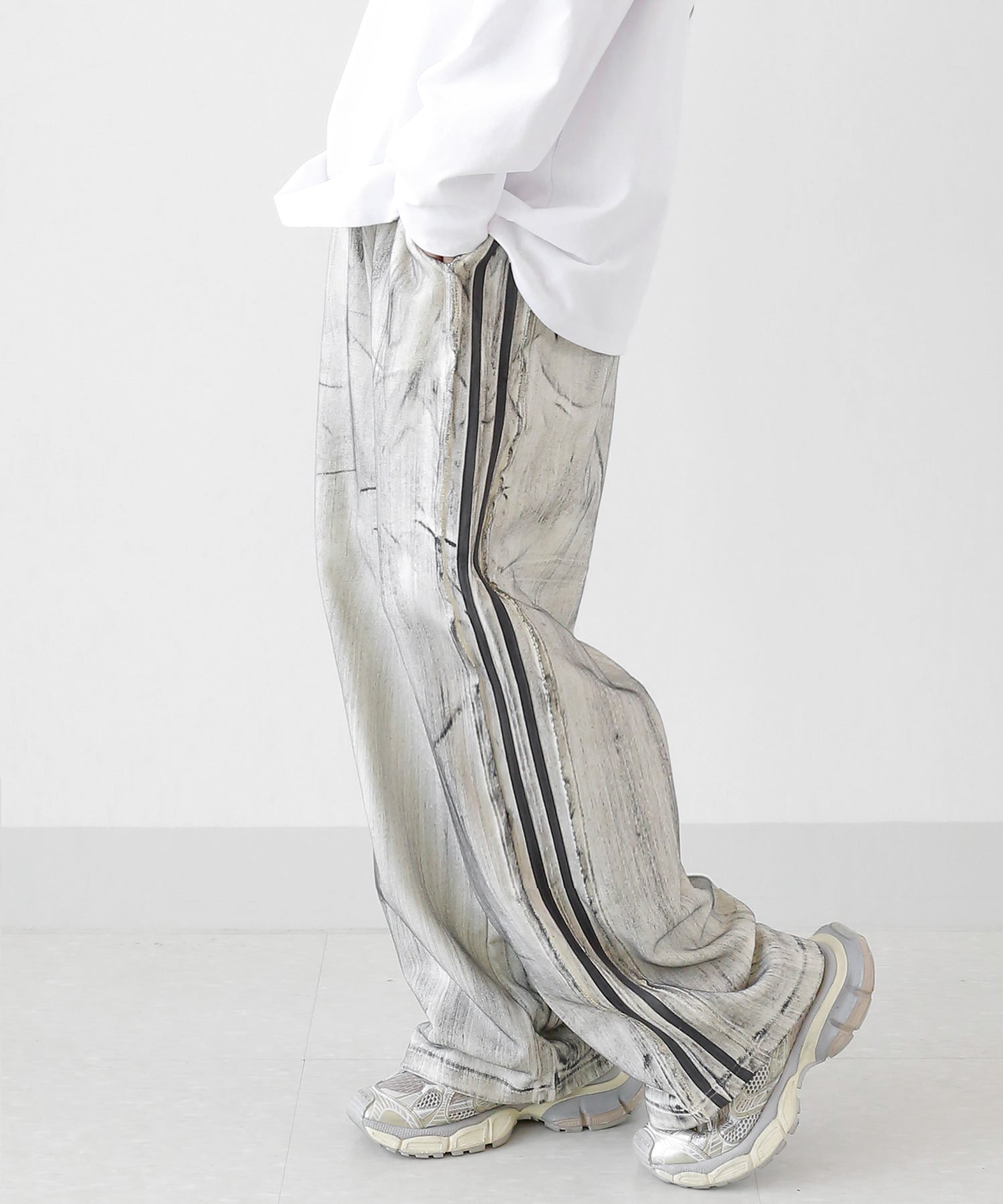 Dirty Vintage Wide Sweatpants with Side Stripes