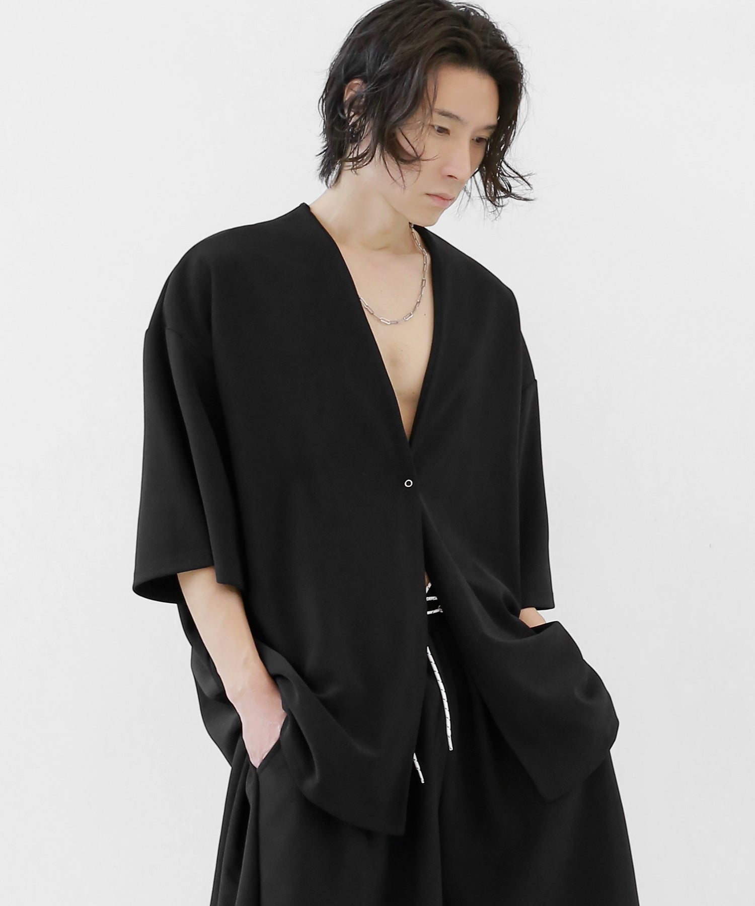 Half-Sleeve Minimal Cardigan Shirt