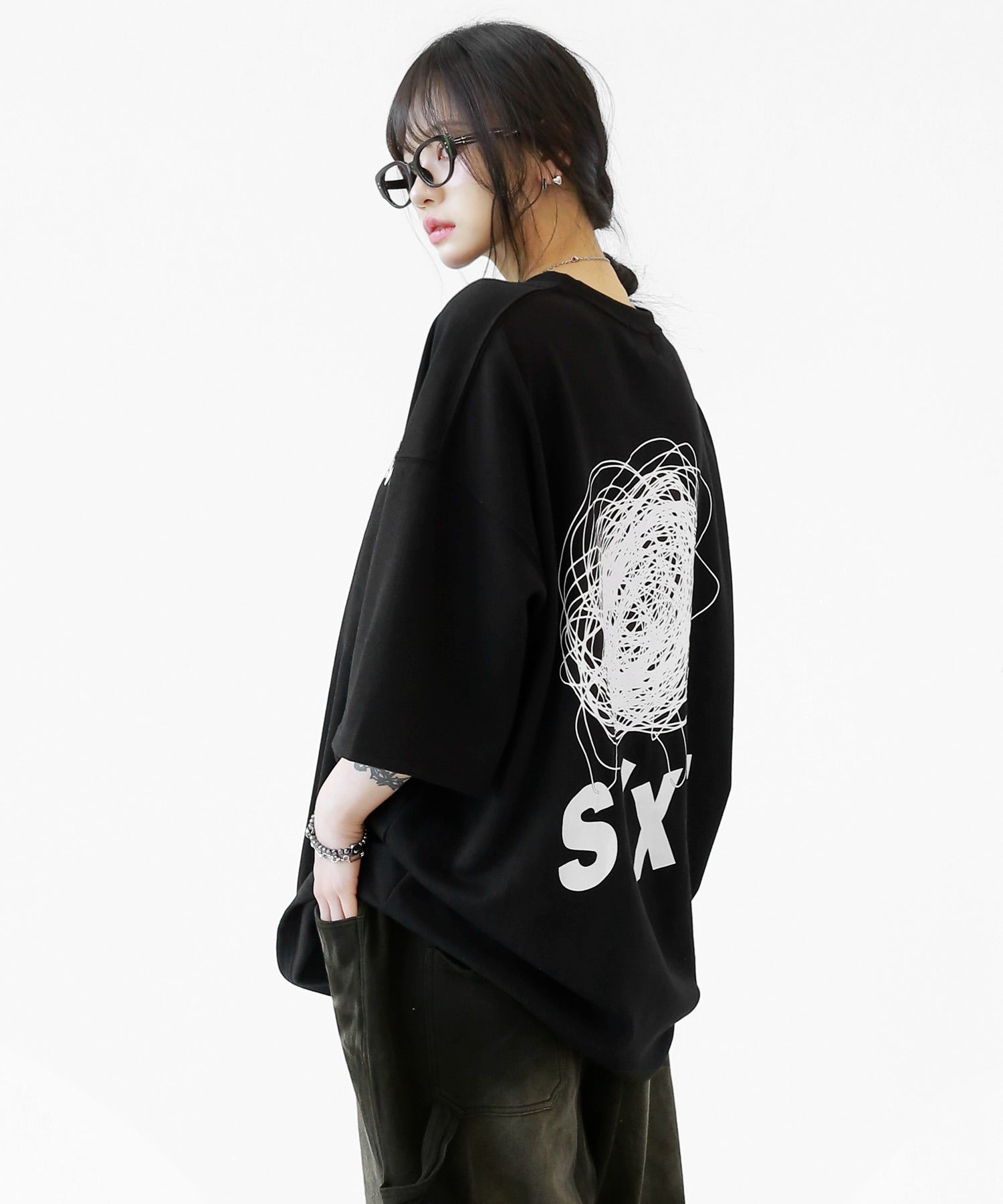 Tangled Back Graphic Oversized Tee