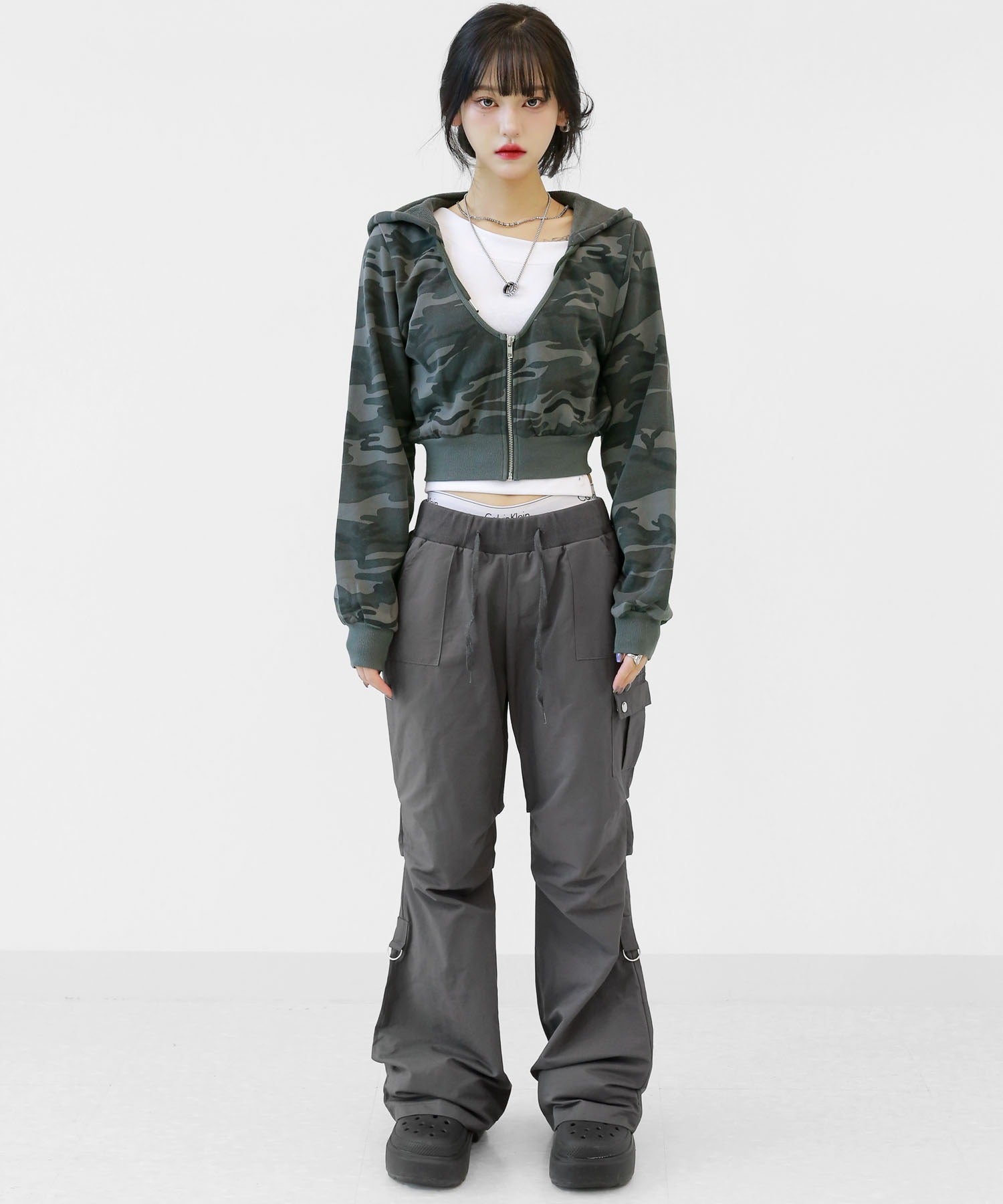 Camouflage Cropped Zip-Up Hoodie