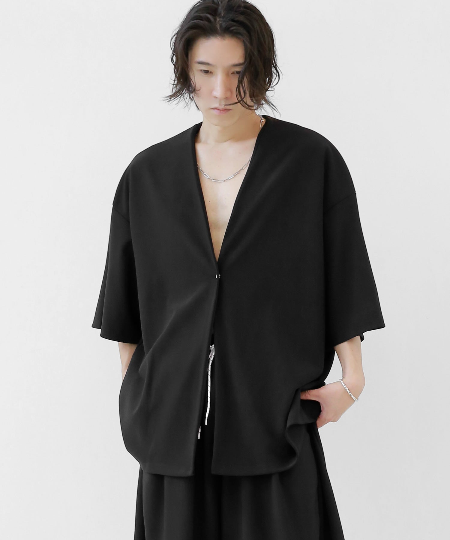 Half-Sleeve Minimal Cardigan Shirt