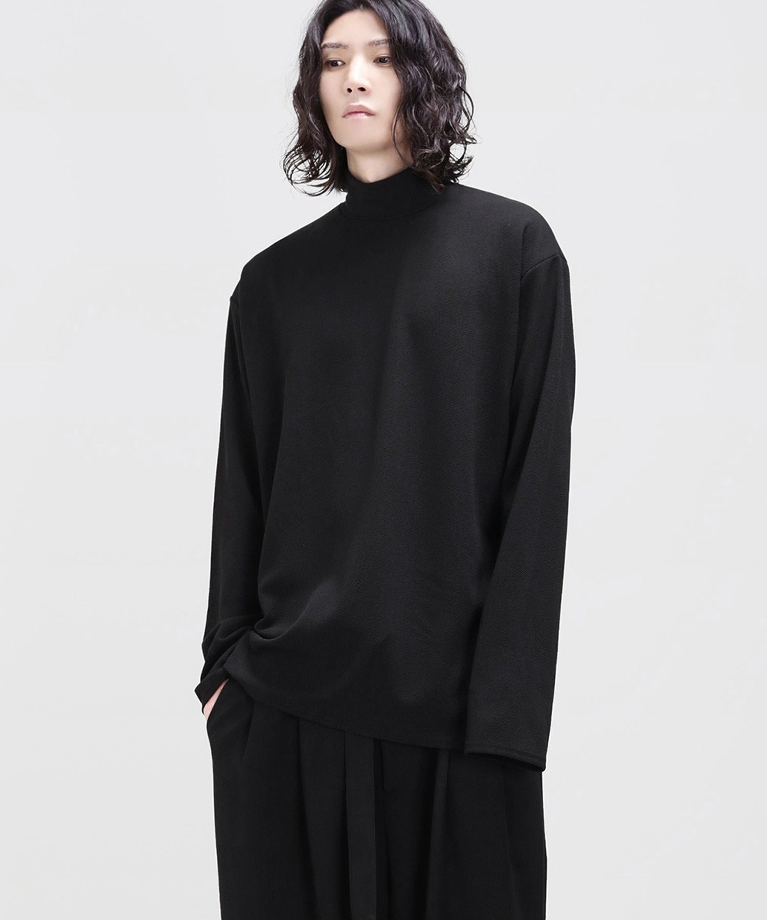 Essential High-Neck Stretch Top