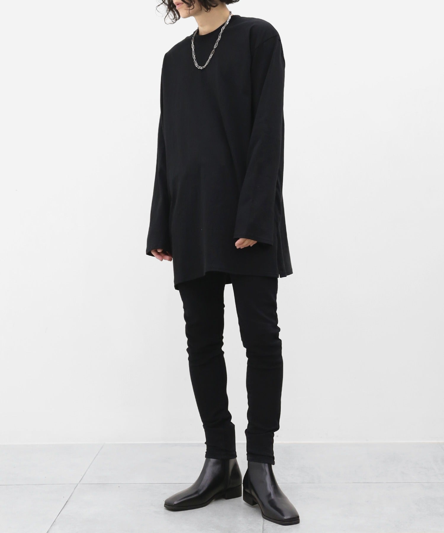Basic layered long sleeve T-shirt