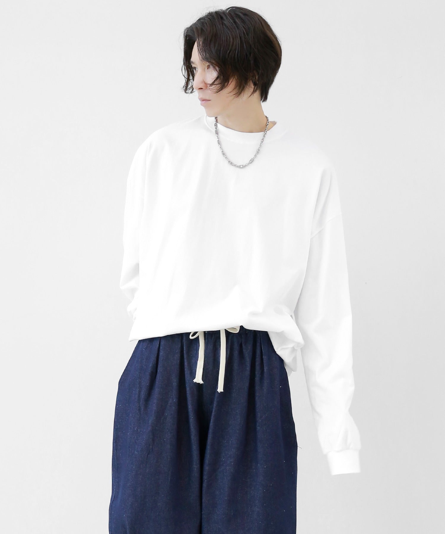 Plain crew neck long sleeve over T-shirt