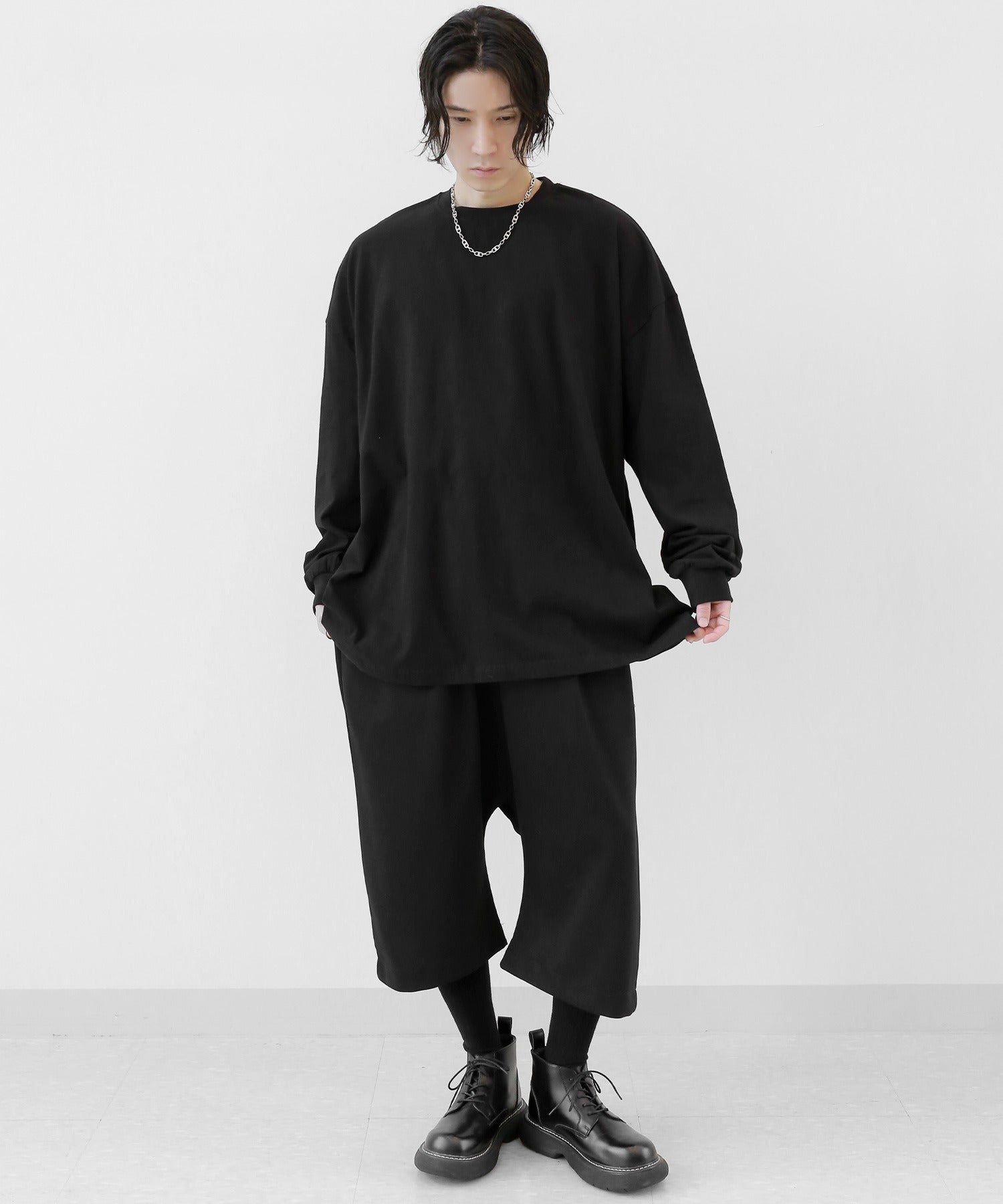 Plain crew neck long sleeve over T-shirt