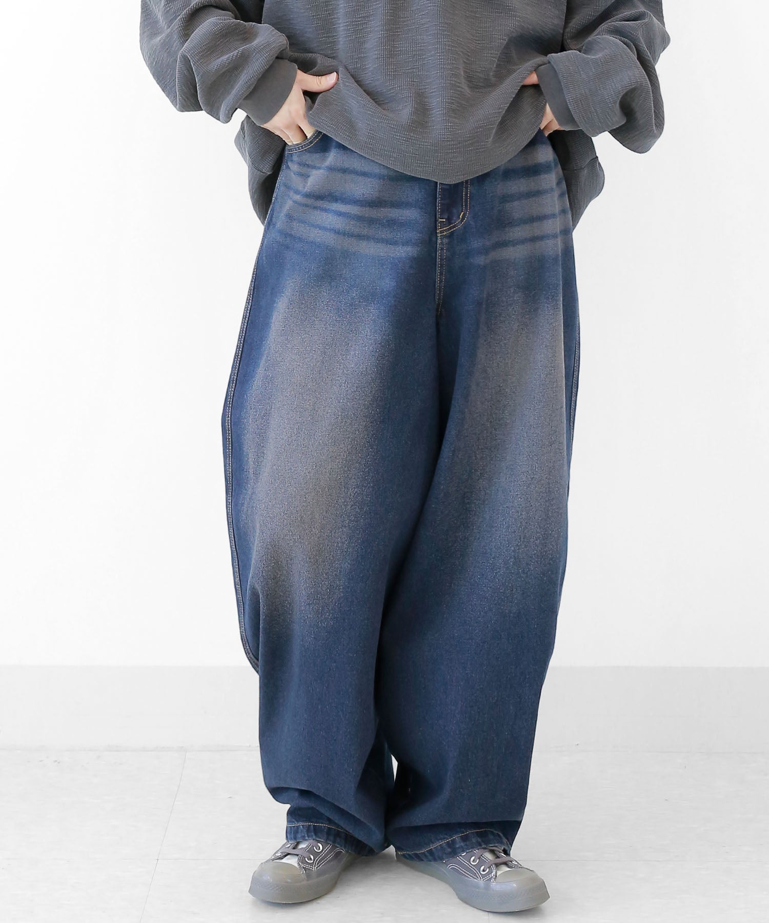 Balloon wash denim pants