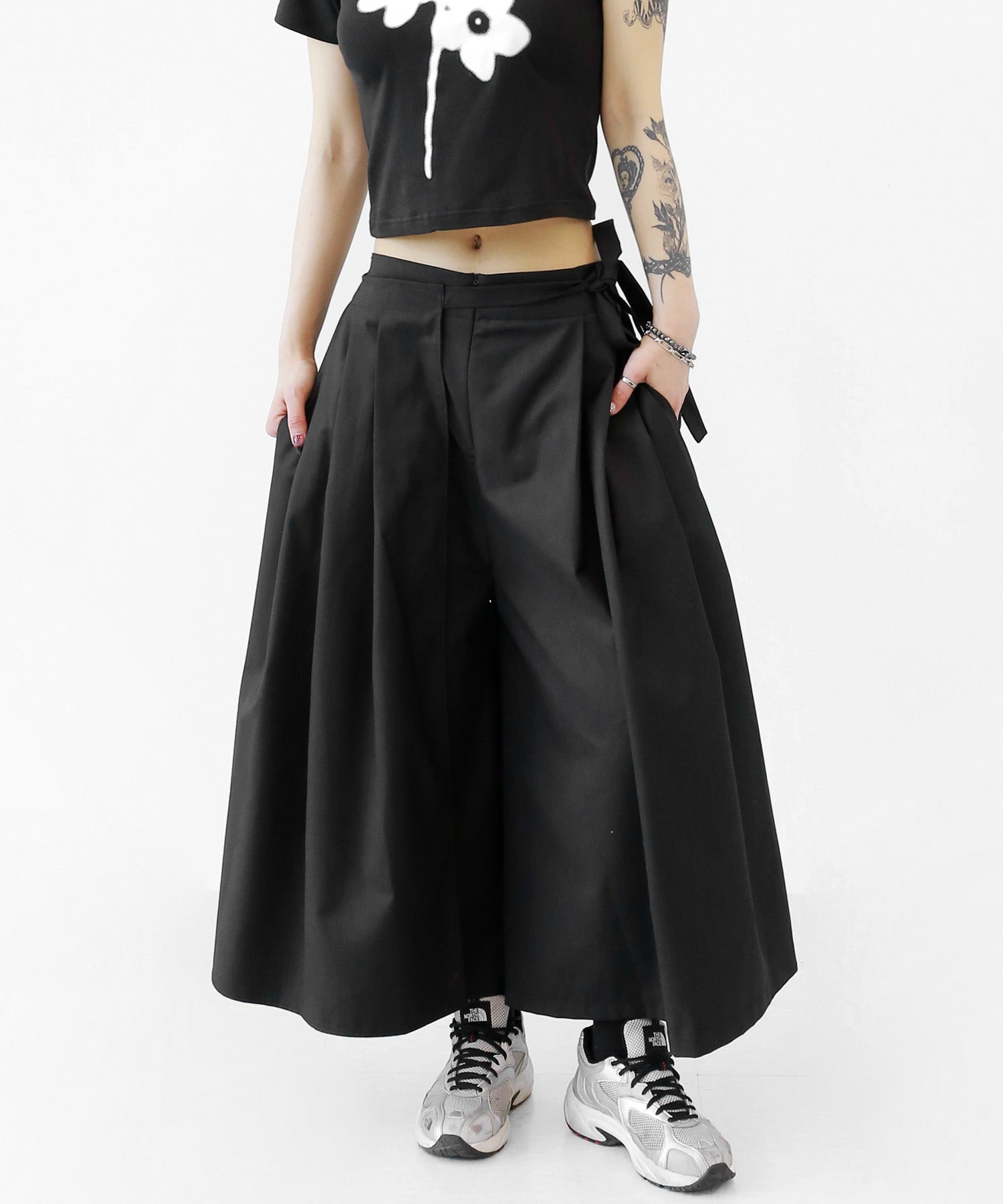 Wide pin tuck skirt pants