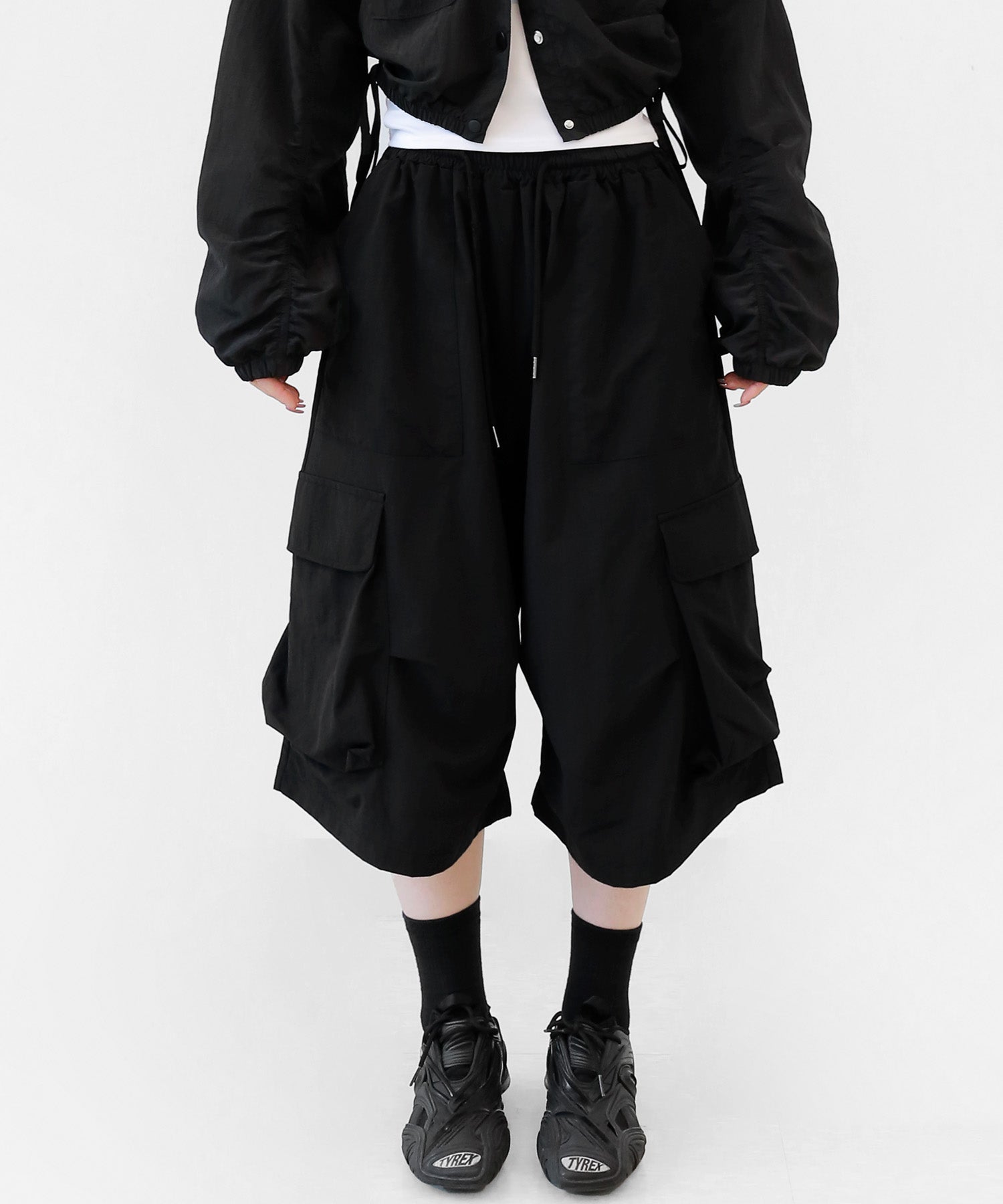 Cargo nylon wide Bermuda shorts