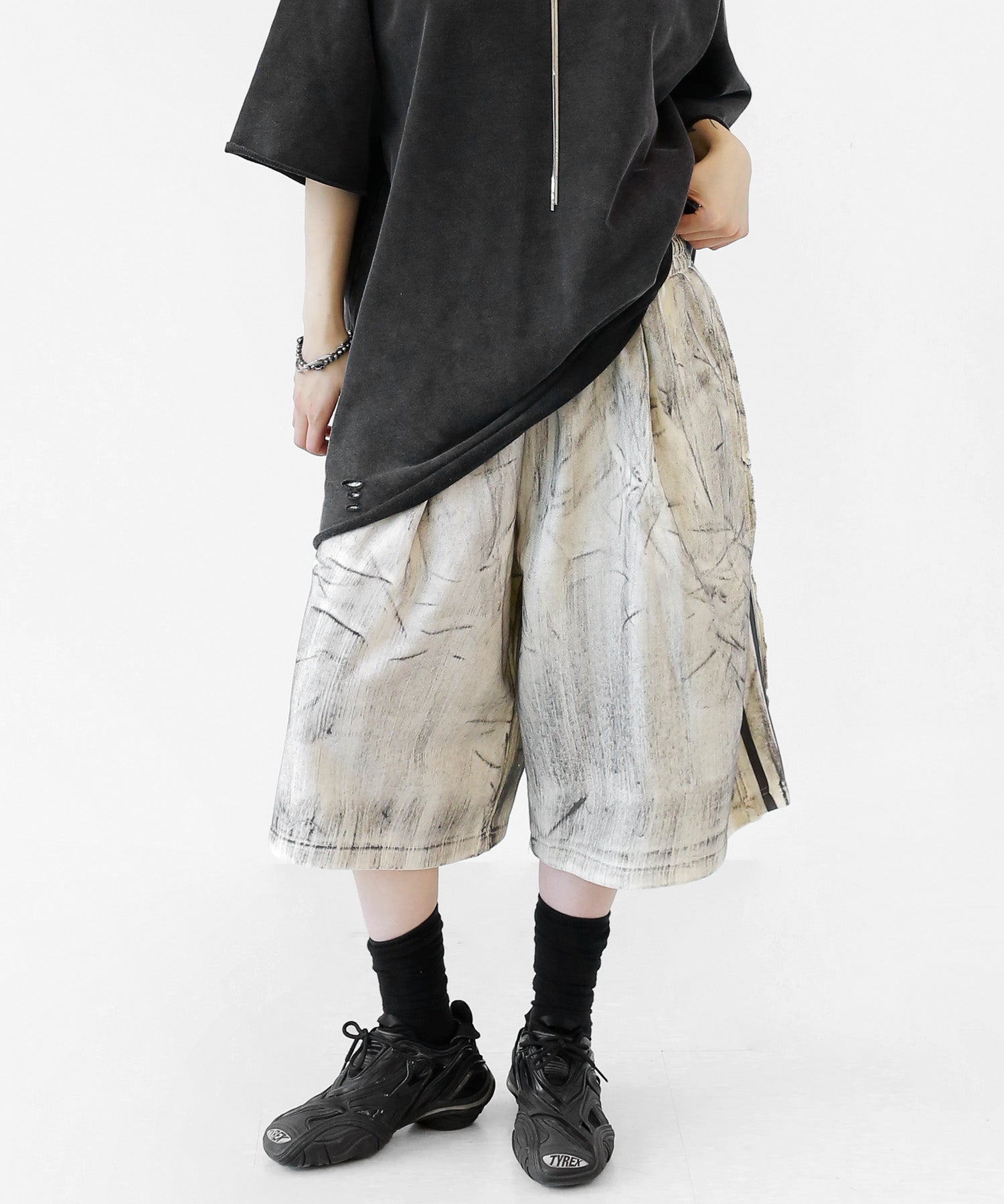Paint Two Line Bermuda Shorts