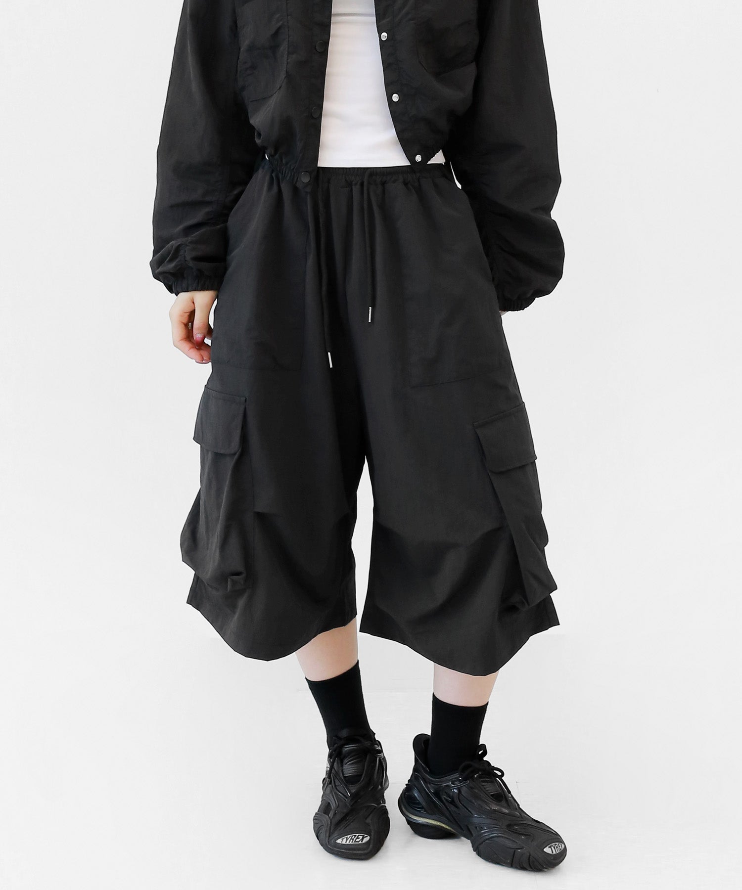 Cargo nylon wide Bermuda shorts