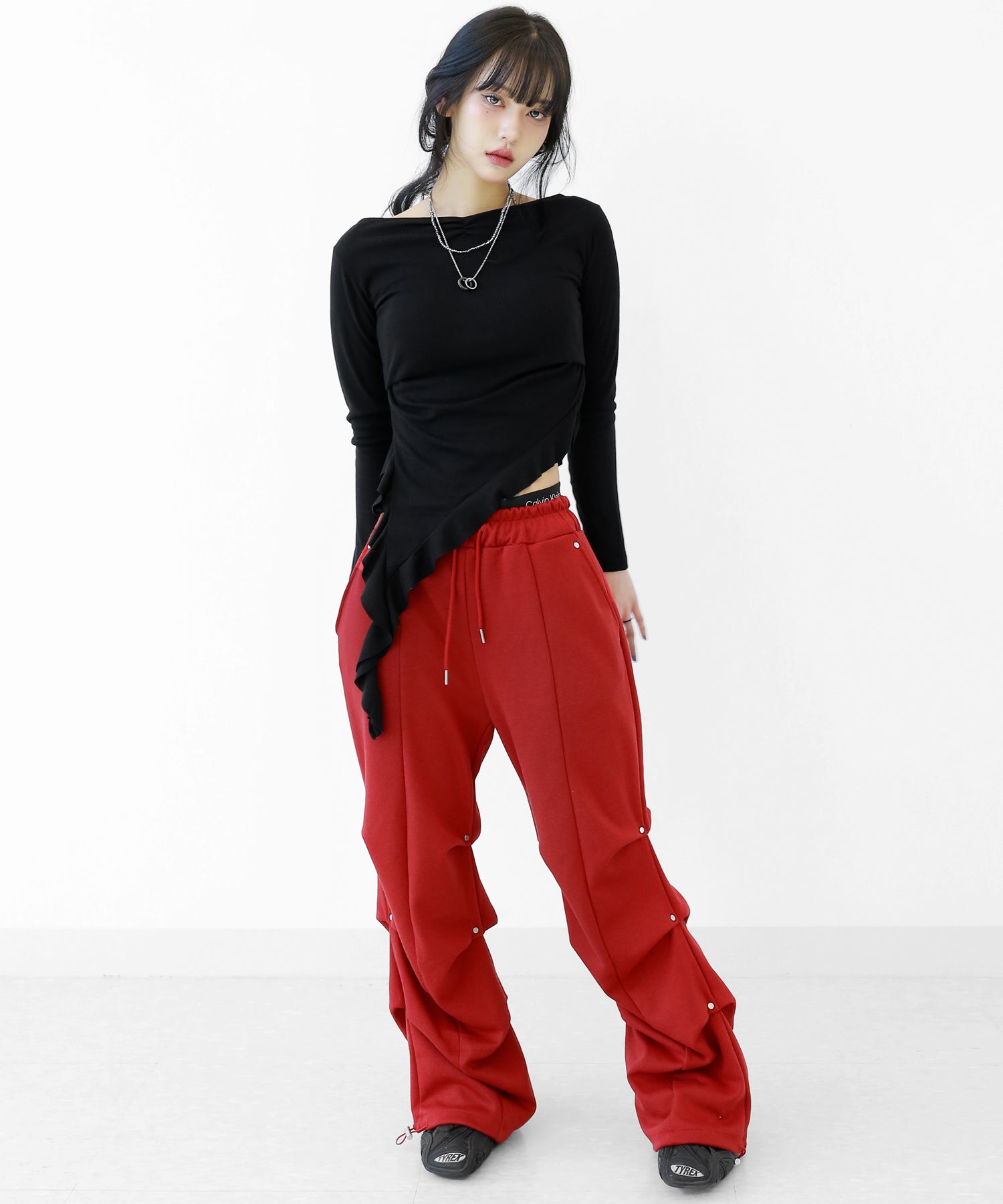 Rivet Three-Tuck Wide Pants