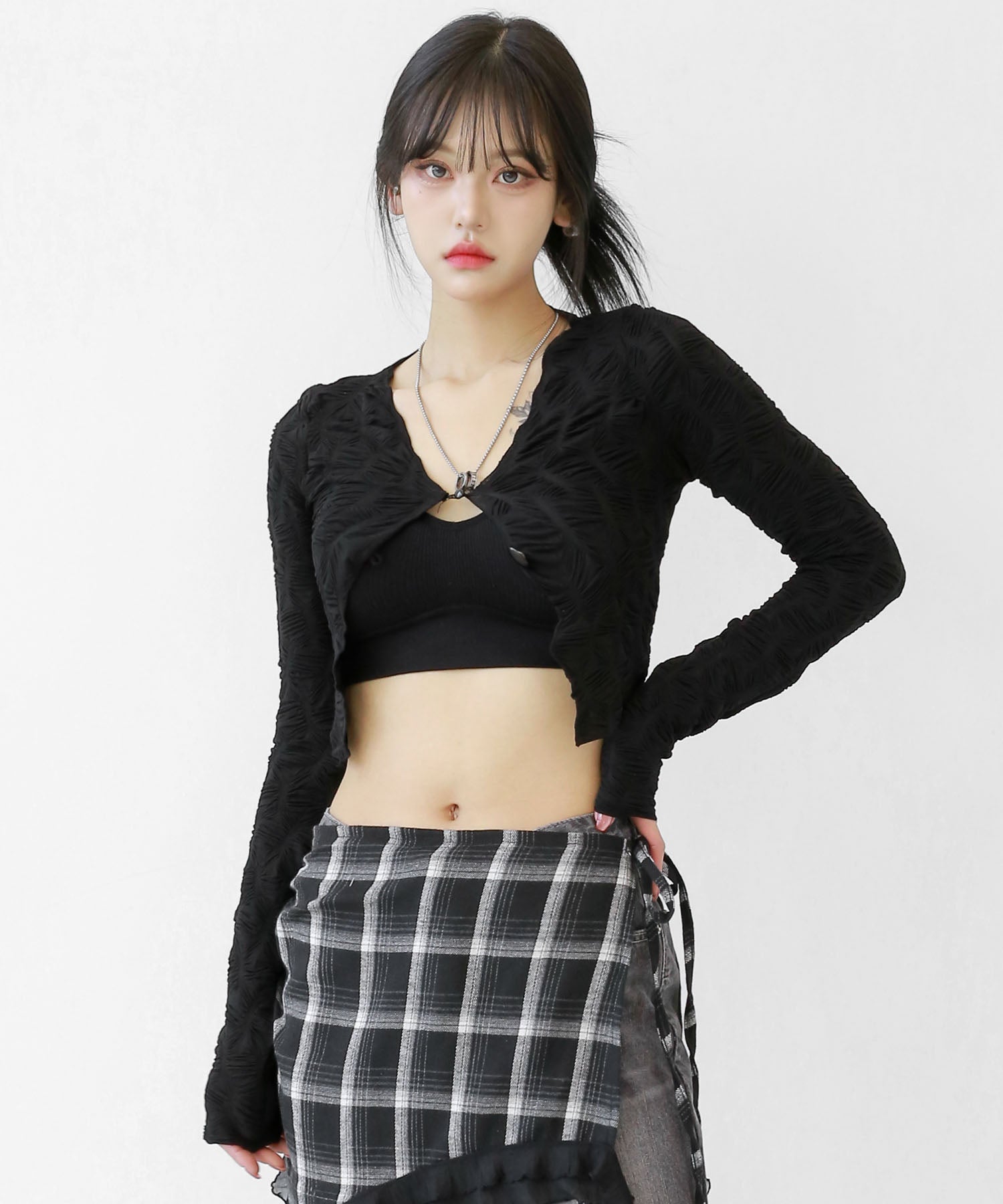 Wave-Textured Cropped Cardigan