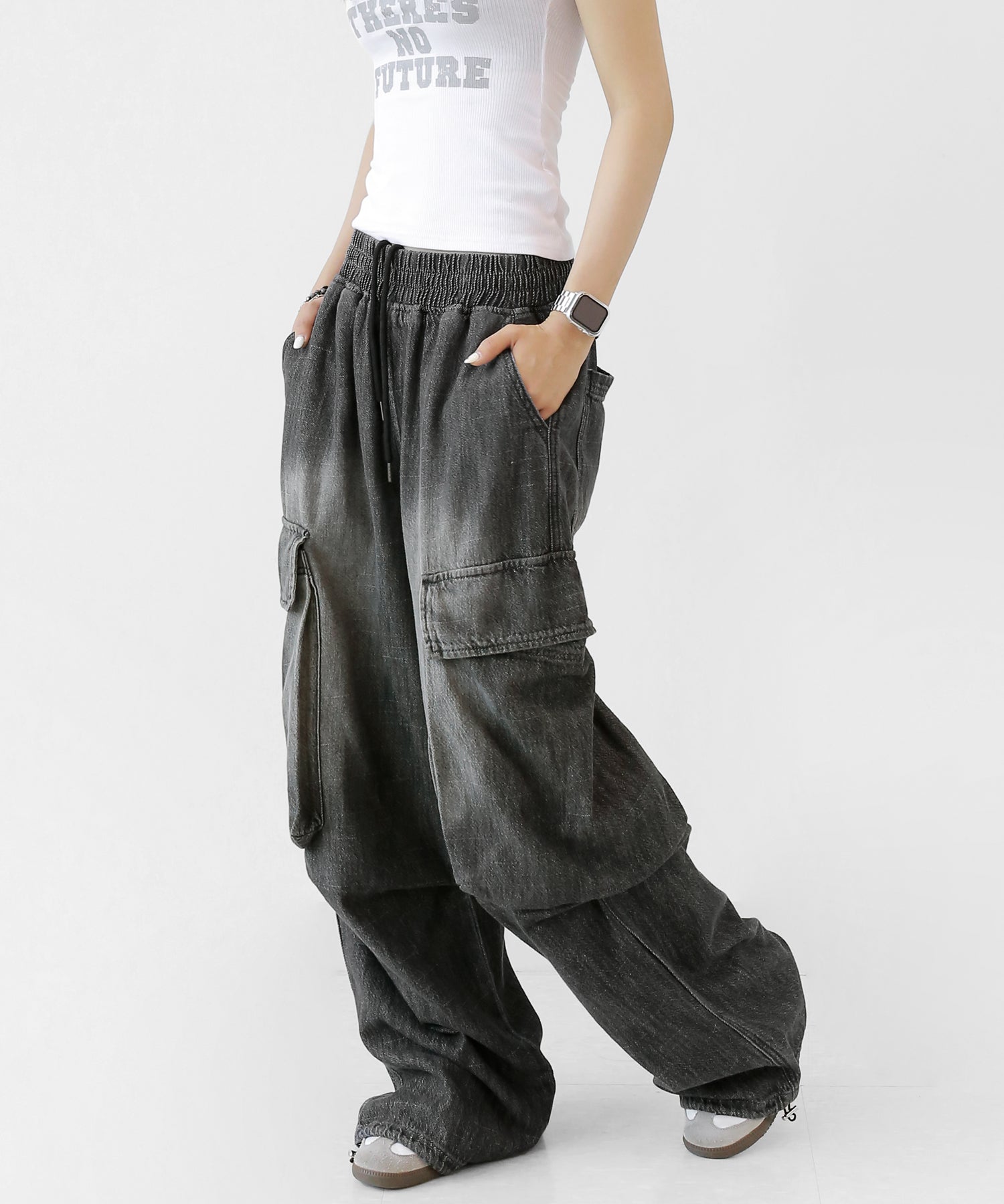 Washed Balloon Denim Pants