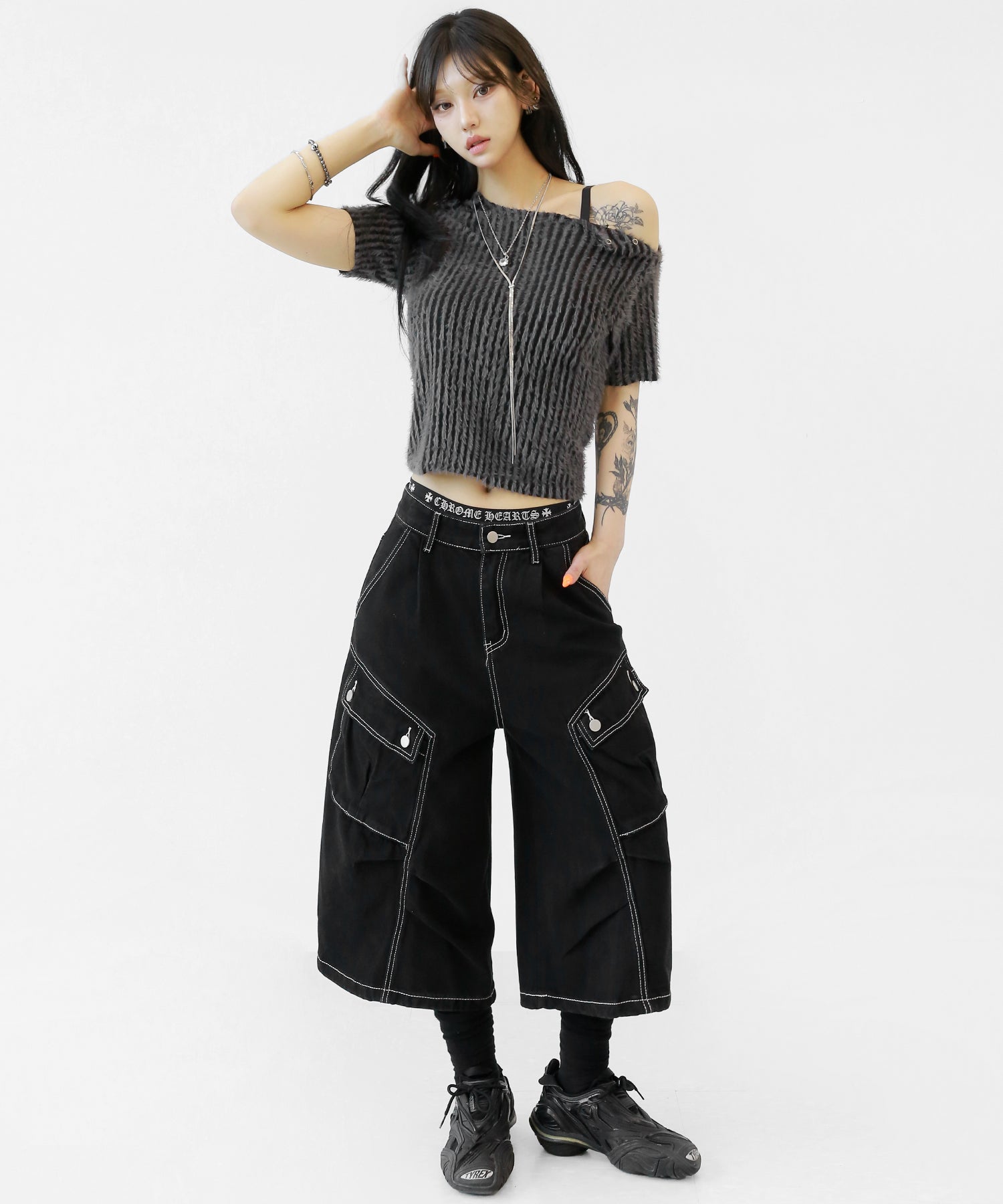 Slant cargo cropped pants
