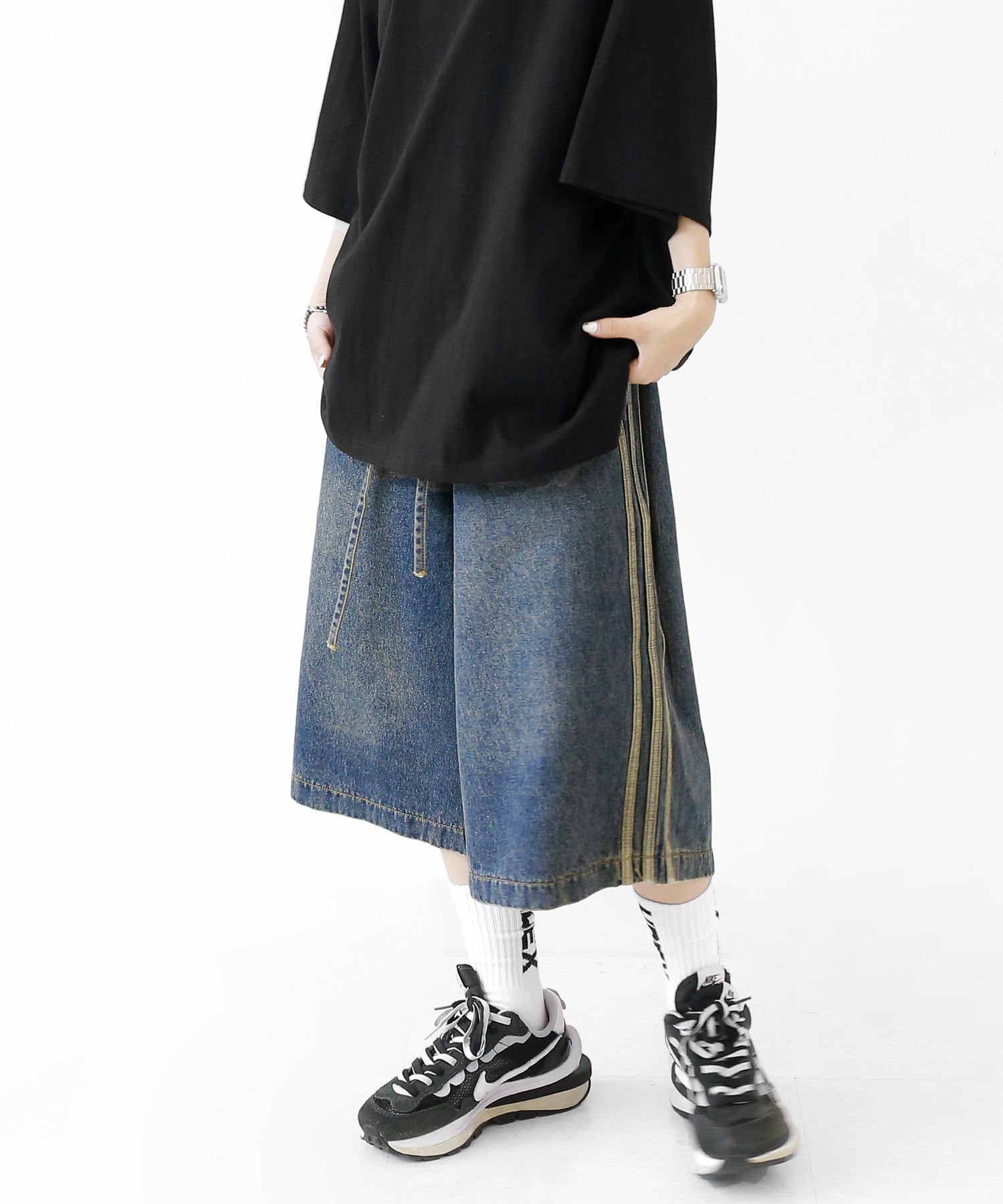 Two-Line Washed Denim Bermuda Shorts