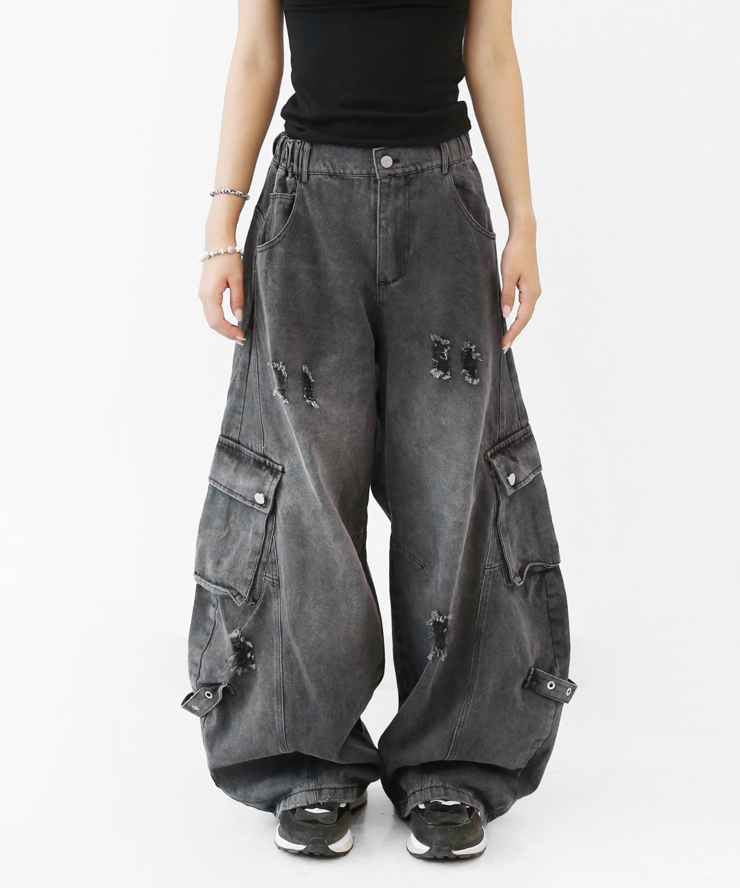 Curve-Fit Wide Denim Cargo Pants