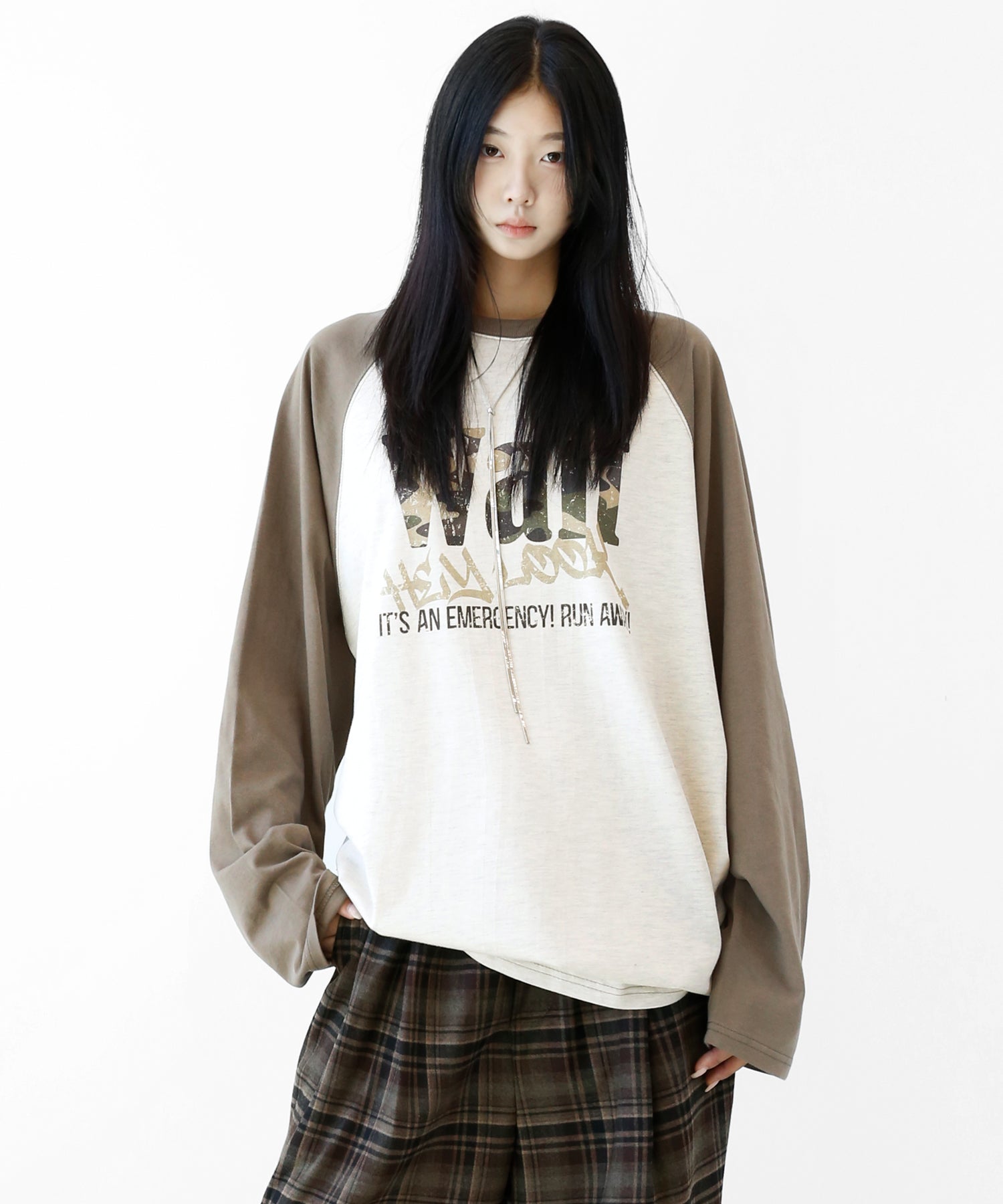 Camo Logo Raglan Sleeve Long T-shirt