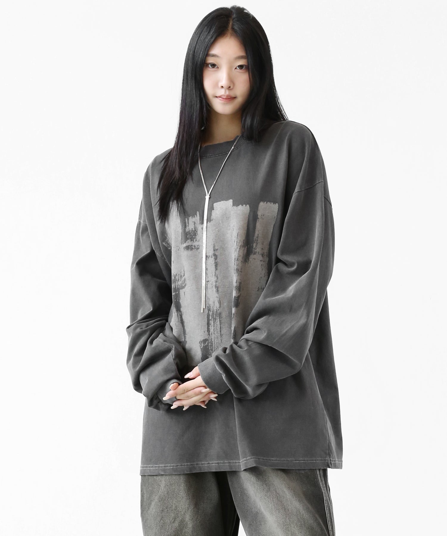 Loose Silhouette Long Cutsew