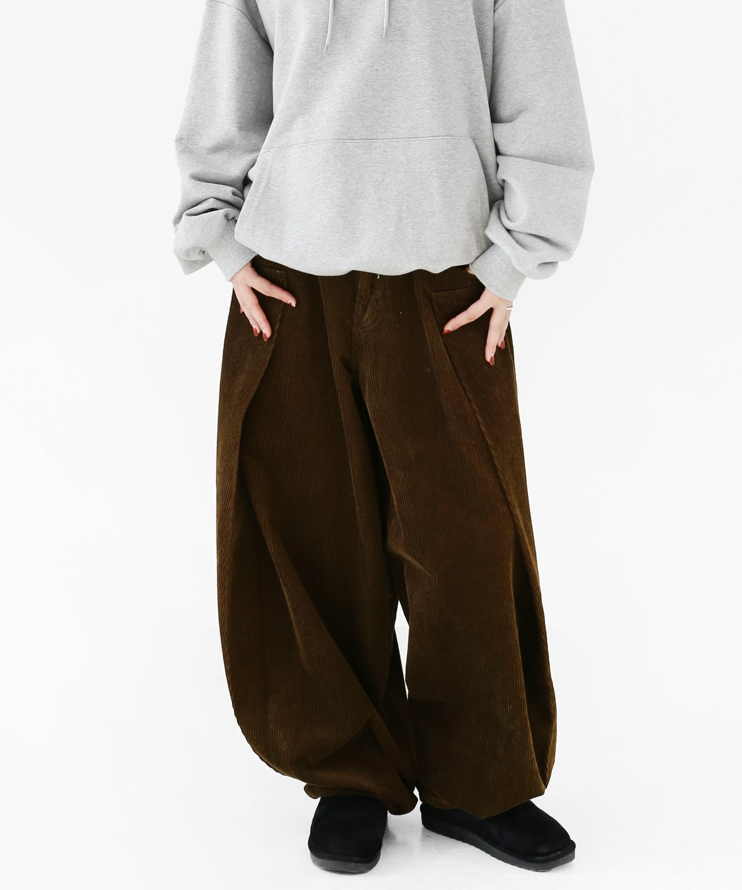 Deep Tuck Corduroy Wide Pants