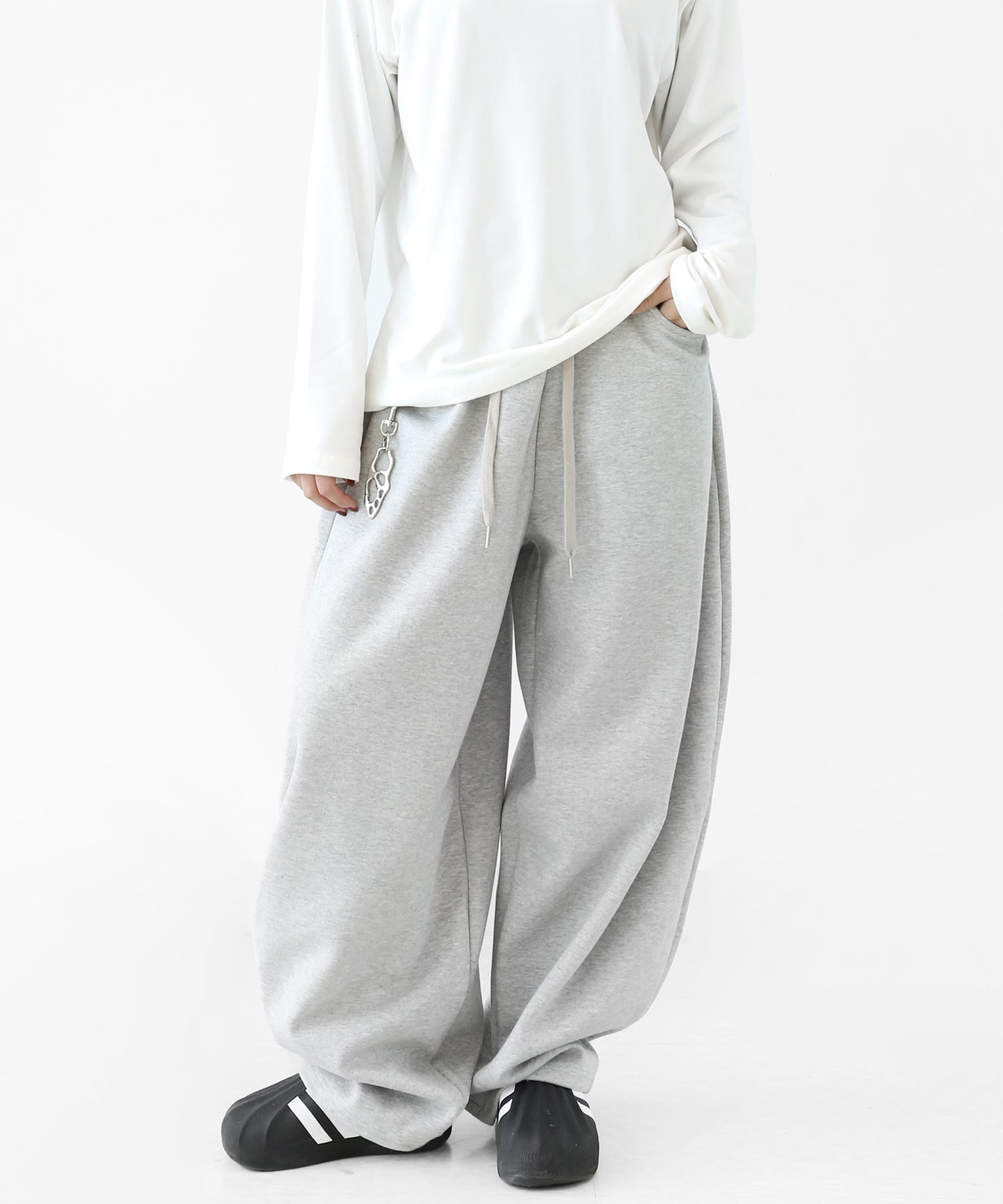 Balloon Fit Sweat Pants